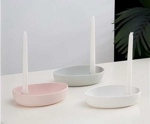 Masih menggunakan candlestick biasa? Cobalah tempat lilin keramik yang memadukan desain modern dengan keahlian buatan tangan yang indah untuk menciptakan suasana yang tidak dapat Anda tiru.
